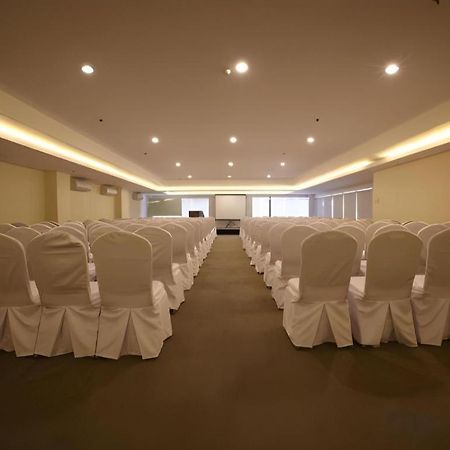 Sequoia Hotel קואזון סיטי מראה חיצוני תמונה