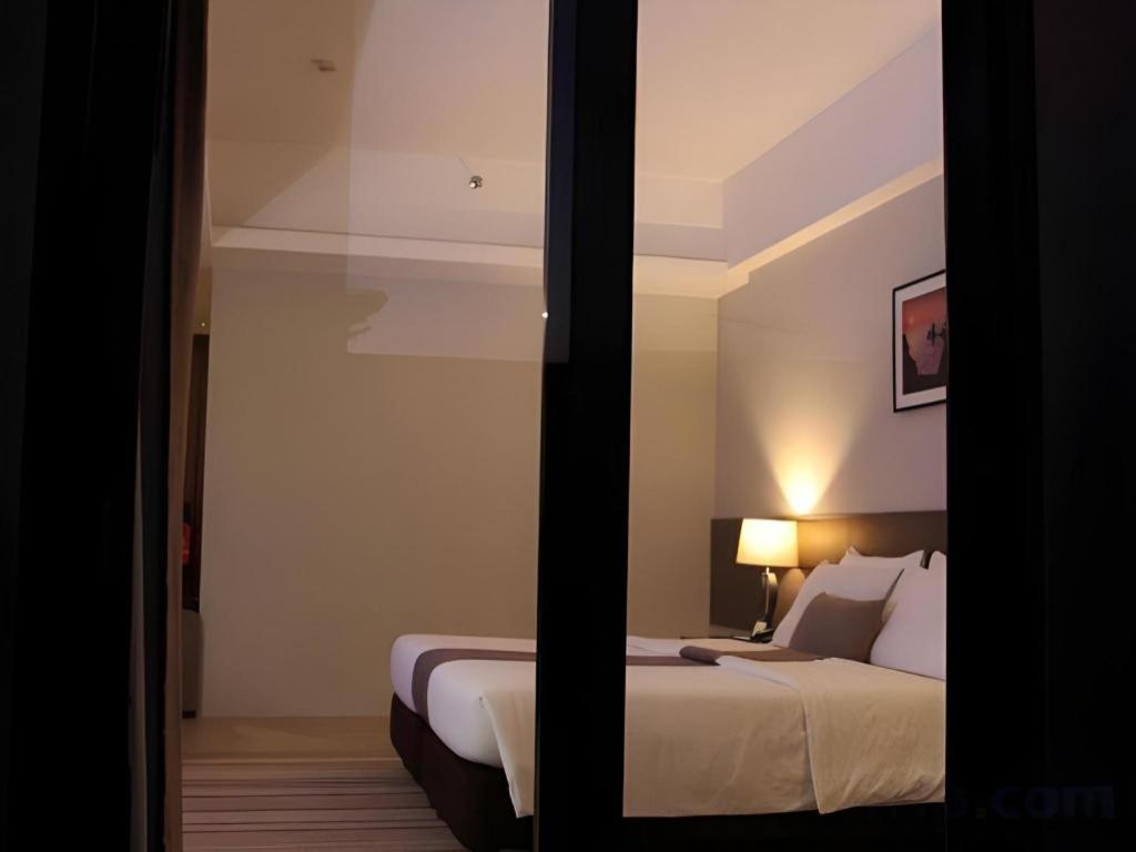 Sequoia Hotel קואזון סיטי מראה חיצוני תמונה