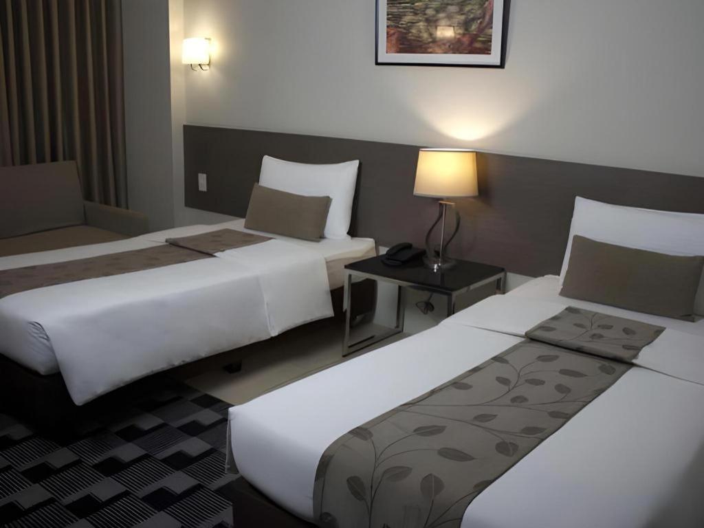 Sequoia Hotel קואזון סיטי מראה חיצוני תמונה