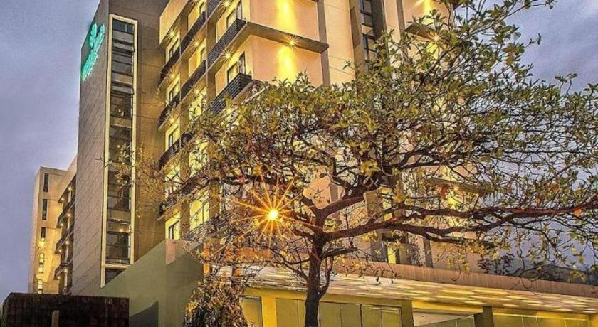 Sequoia Hotel קואזון סיטי מראה חיצוני תמונה