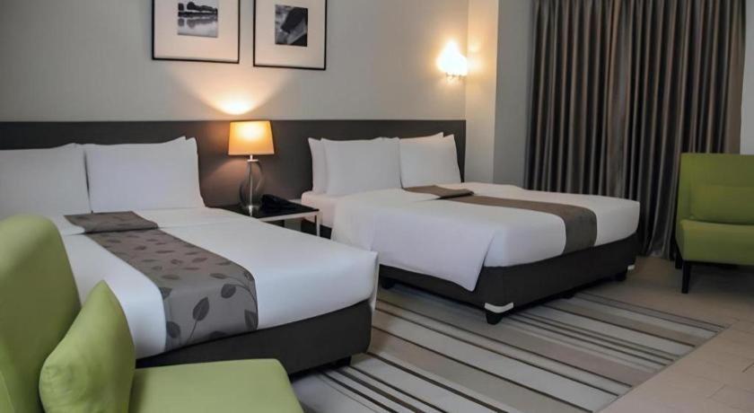 Sequoia Hotel קואזון סיטי מראה חיצוני תמונה